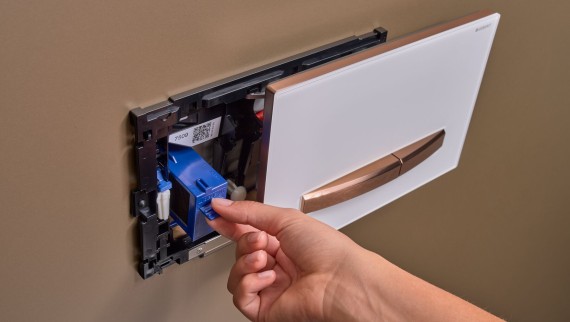 Geberit Sigma50 square design, s jedinicom za uklanjanje mirisa