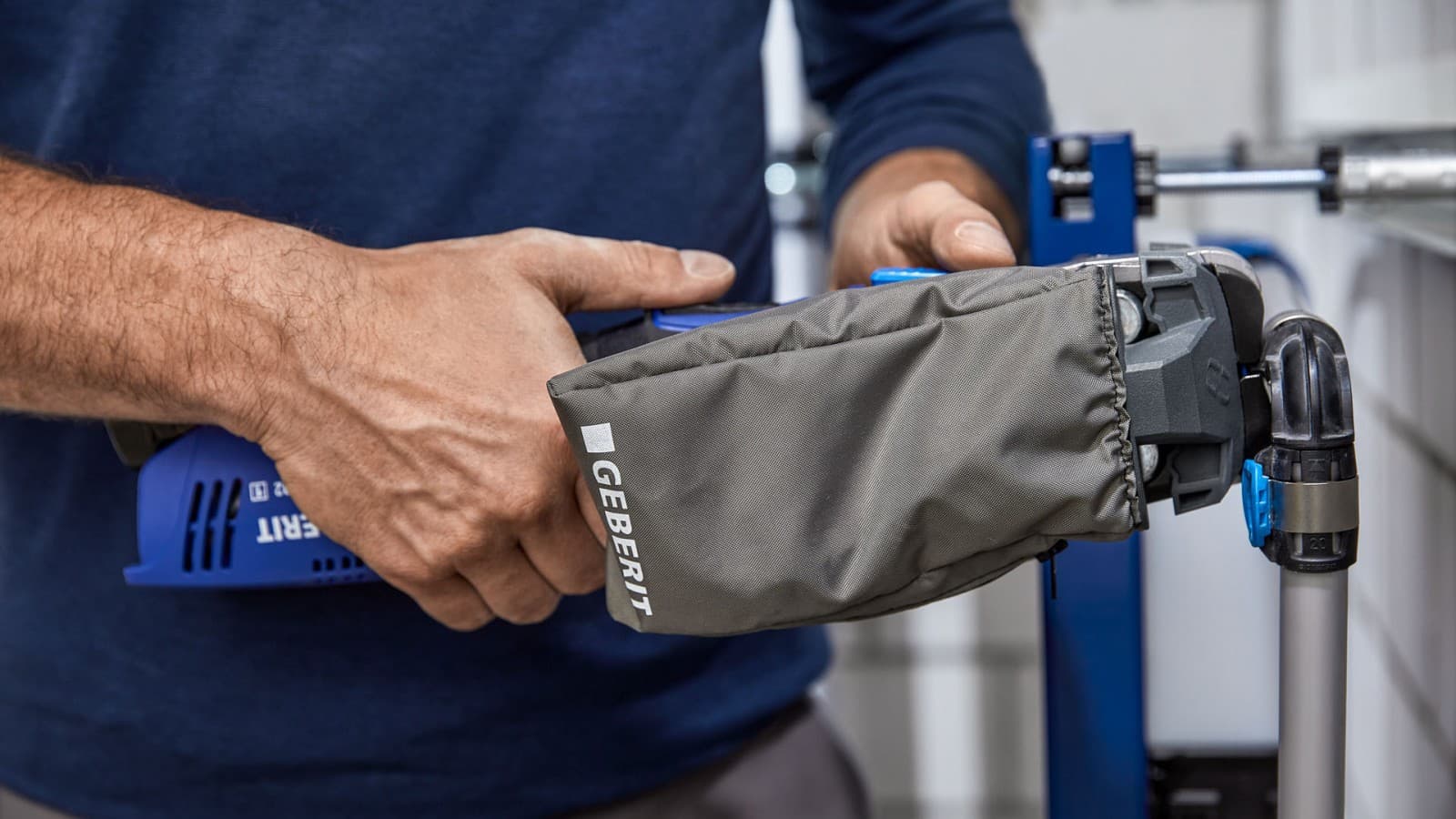 Stiskanje FlowFit alata Stiskanje FlowFit alata